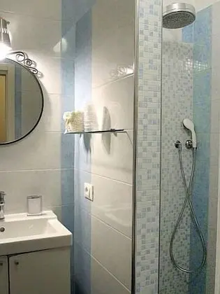 Comfort Tek Büyük veya İki Ayrı Yataklı Oda