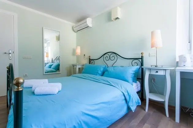 Tek Büyük Yataklı Oda, Kısmi Deniz Manzaralı