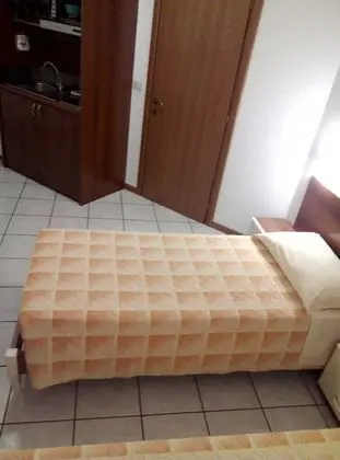 Basic Tek Büyük Yataklı Oda, Zemin Kat