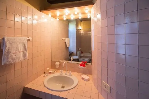 Basic Tek Büyük Yataklı Oda