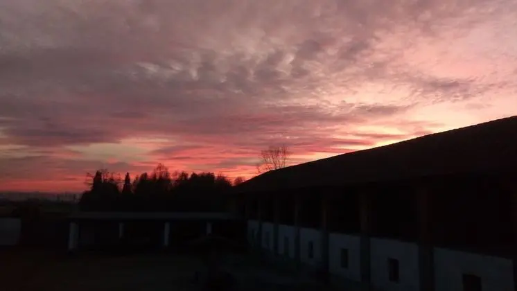 Traditional Süit, Avlu Manzaralı