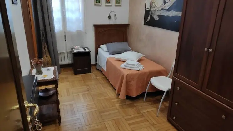 Tek Kişilik Oda, Banyolu/Duşlu