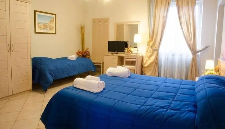 Superior Üç Kişilik Oda, Bahçe Manzaralı