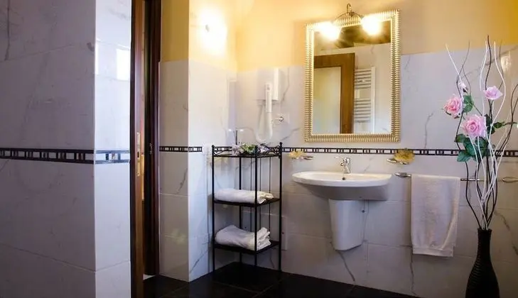 Superior Üç Kişilik Oda, Bahçe Manzaralı