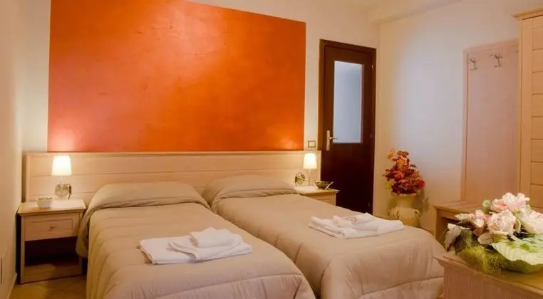 Tek Büyük Yataklı Oda, Bahçe Manzaralı