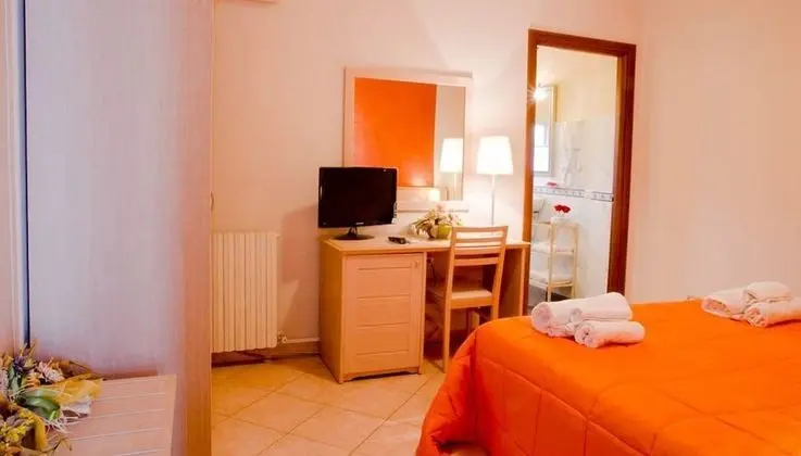 Tek Büyük Yataklı Oda, Bahçe Manzaralı