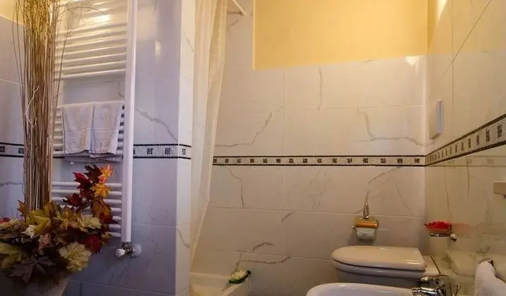 Tek Büyük Yataklı Oda, Bahçe Manzaralı