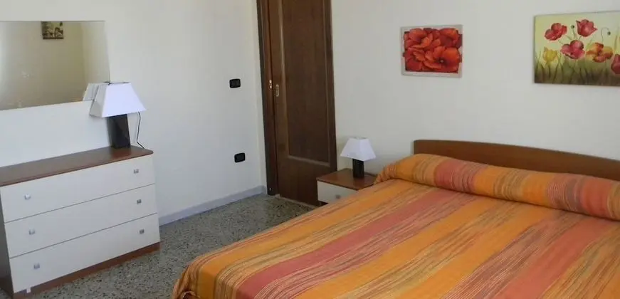 Tek Büyük Yataklı Oda, Ortak Banyo