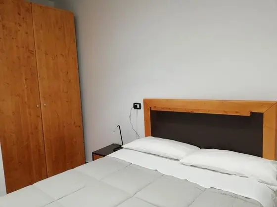 Basic Tek Büyük Yataklı Oda