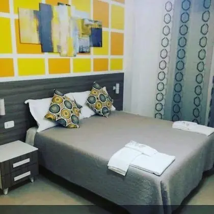 Tek Büyük veya İki Ayrı Yataklı Oda, Engellilere Uygun, Sigara İçilmez
