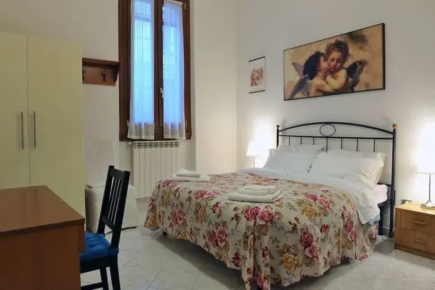 Tek Büyük Yataklı Oda, Ortak Banyo