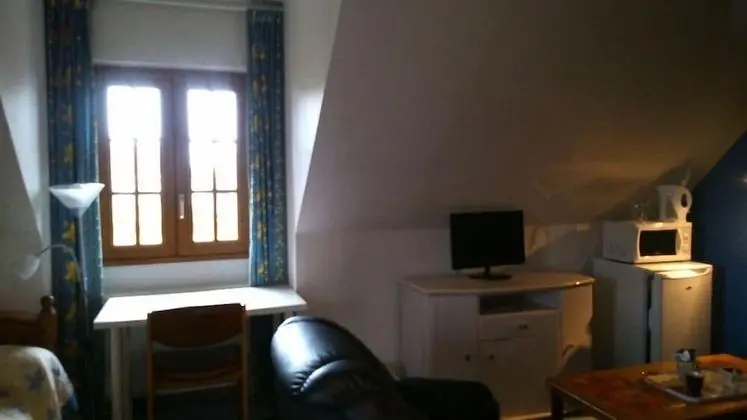 Comfort Tek Büyük Yataklı Oda (Bleue)