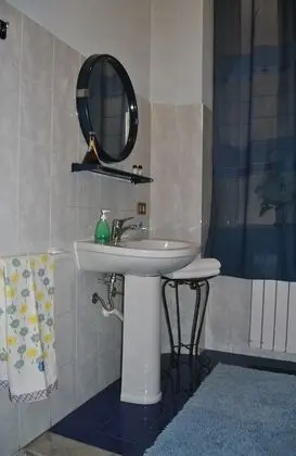 Basic Tek Büyük veya İki Ayrı Yataklı Oda, Birden Çok Yatak, Ortak Banyo