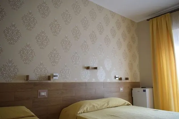 Romantic Üç Kişilik Oda, Sigara İçilmez, Özel Banyo