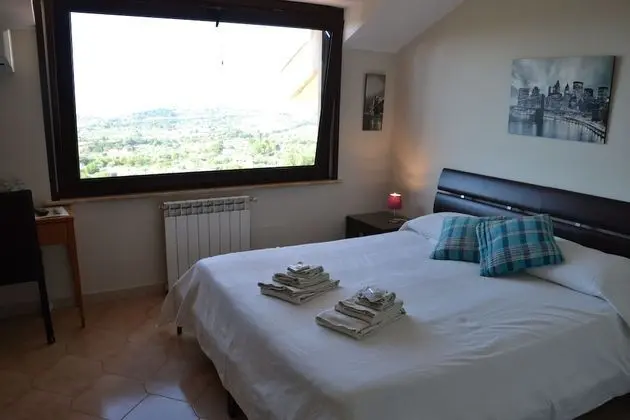 Comfort Tek Büyük veya İki Ayrı Yataklı Oda