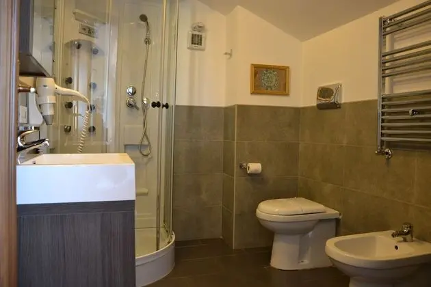 Comfort Tek Büyük veya İki Ayrı Yataklı Oda