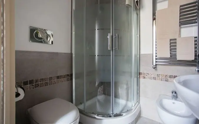 Tek Kişilik Oda, 1 Tek Kişilik Yatak