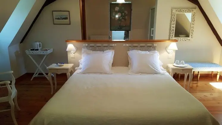 Tek Büyük veya İki Ayrı Yataklı Oda (Bedoret)