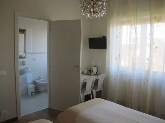 Tek Büyük veya İki Ayrı Yataklı Oda, Bahçe Manzaralı