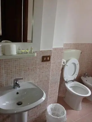 Tek Büyük Yataklı Oda, Sigara İçilmez, Özel Banyo (Ginestra)