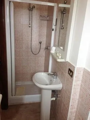 Üç Kişilik Oda, Sigara İçilmez, Özel Banyo (Primula)