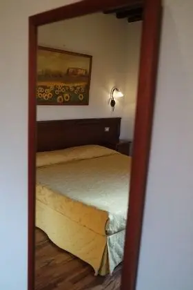 Üç Kişilik Oda