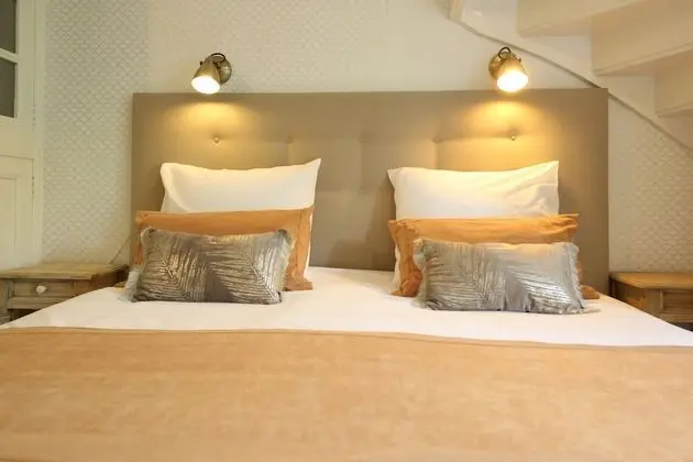 Comfort Tek Büyük veya İki Ayrı Yataklı Oda, Veranda, Bahçe Manzaralı