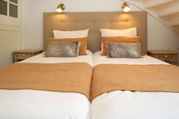 Comfort Tek Büyük veya İki Ayrı Yataklı Oda, Veranda, Bahçe Manzaralı