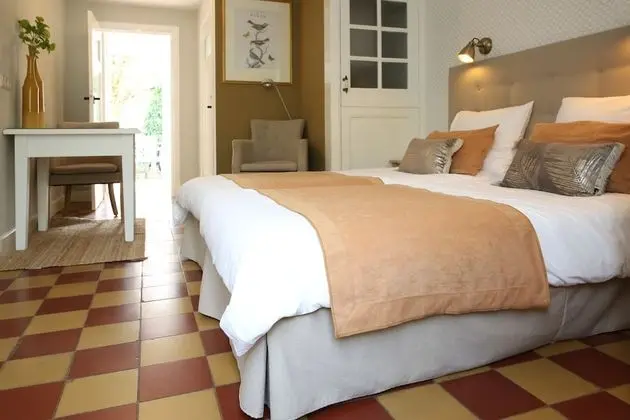 Comfort Tek Büyük veya İki Ayrı Yataklı Oda, Veranda, Bahçe Manzaralı