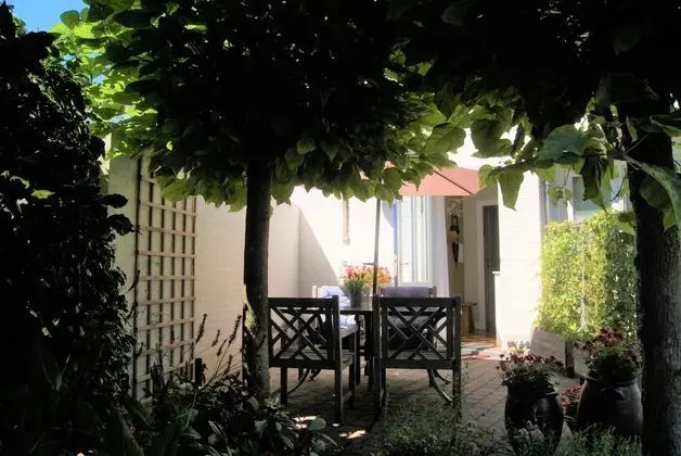 Comfort Tek Büyük veya İki Ayrı Yataklı Oda, Veranda, Bahçe Manzaralı