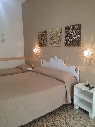 Tek Büyük veya İki Ayrı Yataklı Oda, 1 Yatak Odası