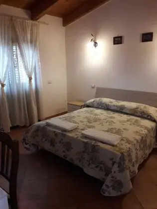 Basic Tek Büyük Yataklı Oda, Ortak Banyo