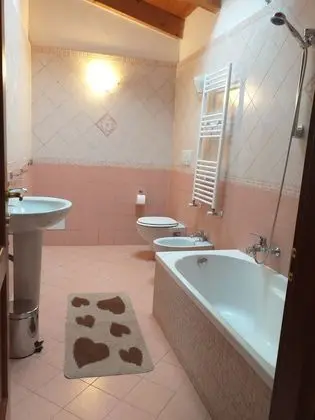 Basic Tek Büyük Yataklı Oda, Ortak Banyo