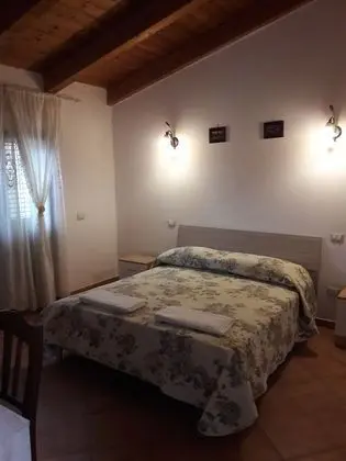 Dört Kişilik Oda, Ortak Banyo