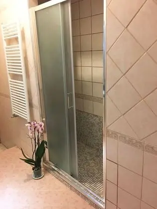 Tek Büyük veya İki Ayrı Yataklı Oda, Özel Banyo (External)