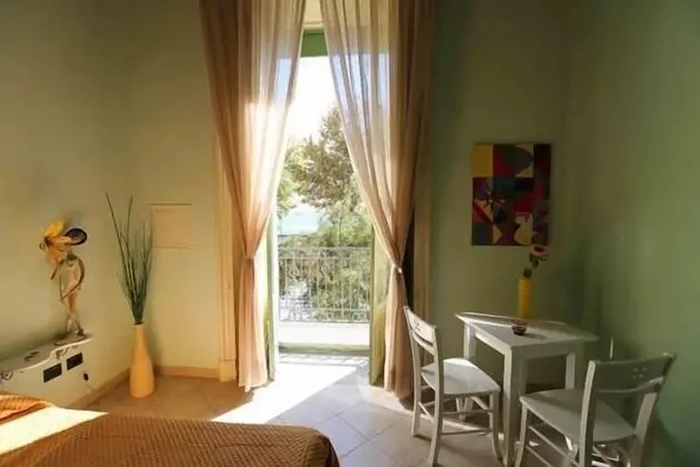 Tek Büyük Yataklı Oda (Private External Bath)