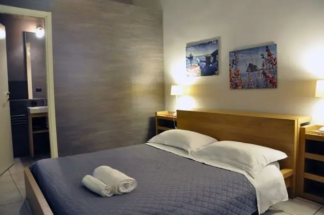 Tek Büyük Yataklı Oda (Private External Bath)