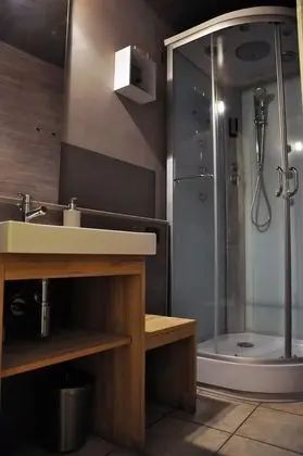 Tek Büyük Yataklı Oda (Private External Bath)