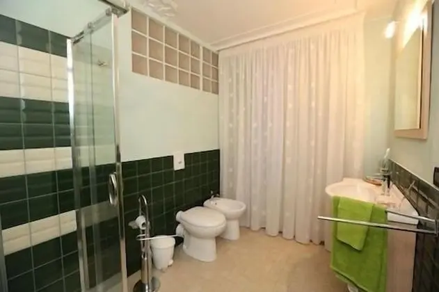 Üç Kişilik Oda, Özel Banyo