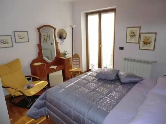 Standard Tek Büyük Yataklı Oda, Bahçe Manzaralı