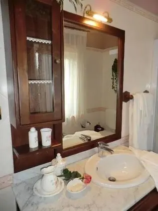 Standard Tek Büyük Yataklı Oda, Bahçe Manzaralı