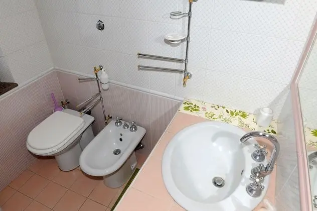 Family Oda, Özel Banyo (External)