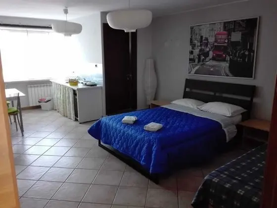 Basic Tek Büyük veya İki Ayrı Yataklı Oda