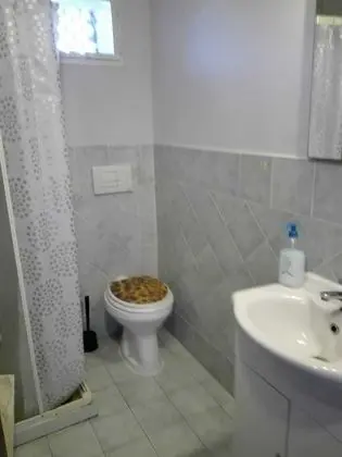 Basic Tek Büyük veya İki Ayrı Yataklı Oda