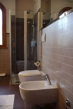 Tek Büyük Yataklı Oda, Özel Banyo (External)