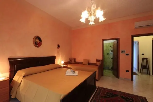 Deluxe Üç Kişilik Oda, Birden Çok Yatak