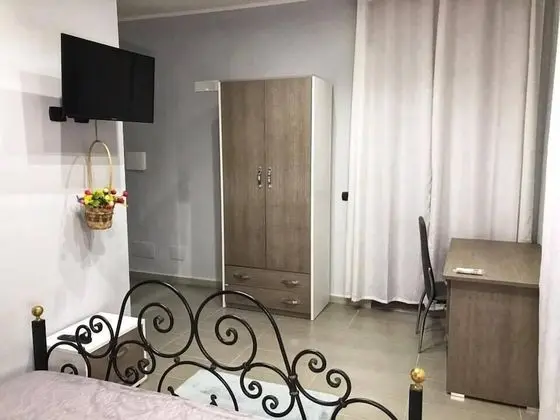 Standard Tek Büyük Yataklı Oda