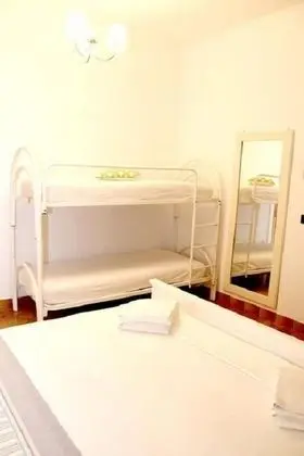 Dört Kişilik Oda