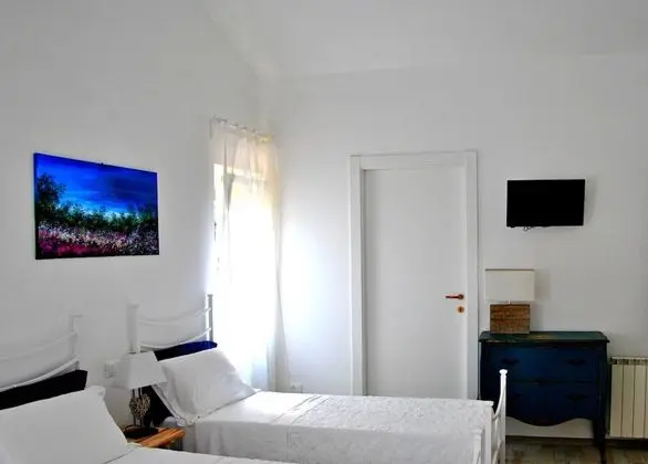 Dört Kişilik Oda, Bahçe Manzaralı