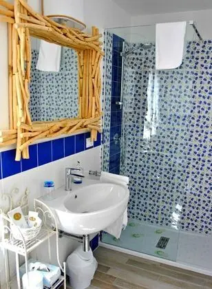 Dört Kişilik Oda, Bahçe Manzaralı